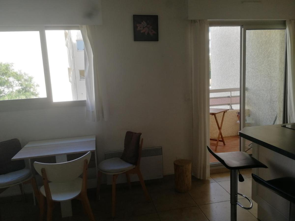 Studio Climatise Dans Residence Avec Piscine Et Tennis Hyères Eksteriør billede