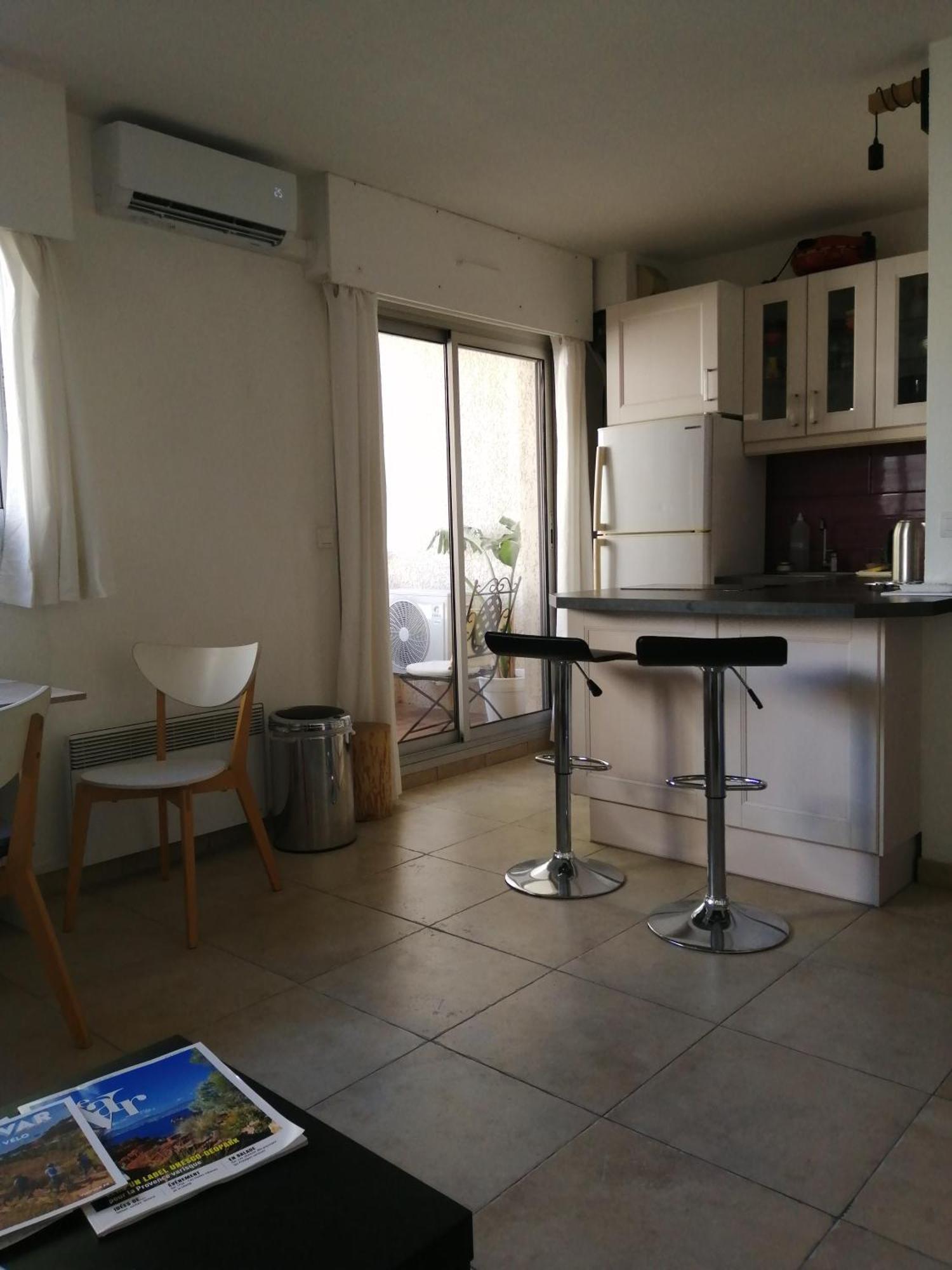 Studio Climatise Dans Residence Avec Piscine Et Tennis Hyères Eksteriør billede