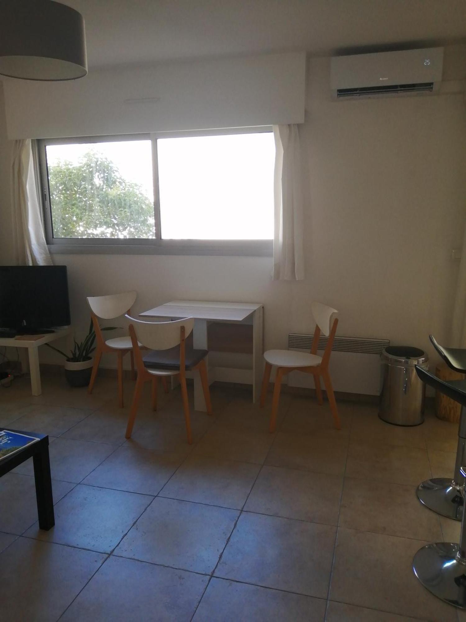 Studio Climatise Dans Residence Avec Piscine Et Tennis Hyères Eksteriør billede